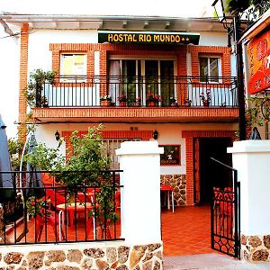 Hostal Río Mundo